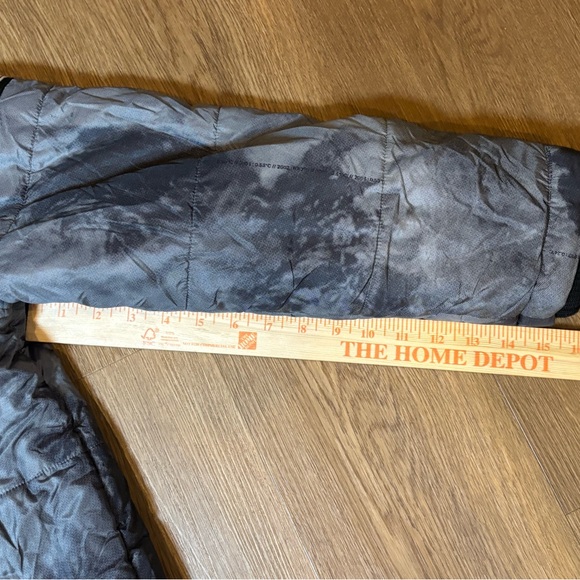 Timberland Storm Printed Puffer Coat Boys 14-16 Gray Hooded Full Zip Warm Lined - Picture 10 of 10